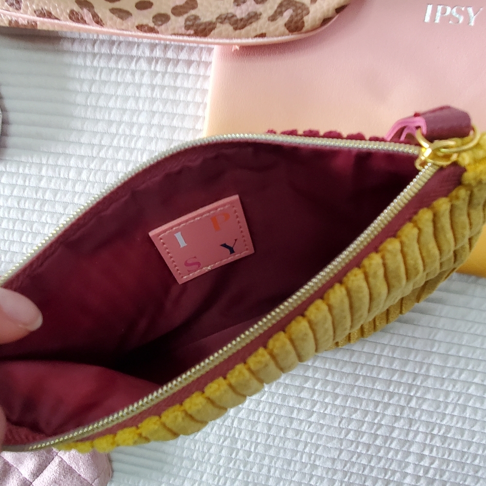 13 Ipsy Glam Bag Cosmetic Pouches Lot Zipped Zipper Empty Travel Lemon Hearts - Picture 10 of 11